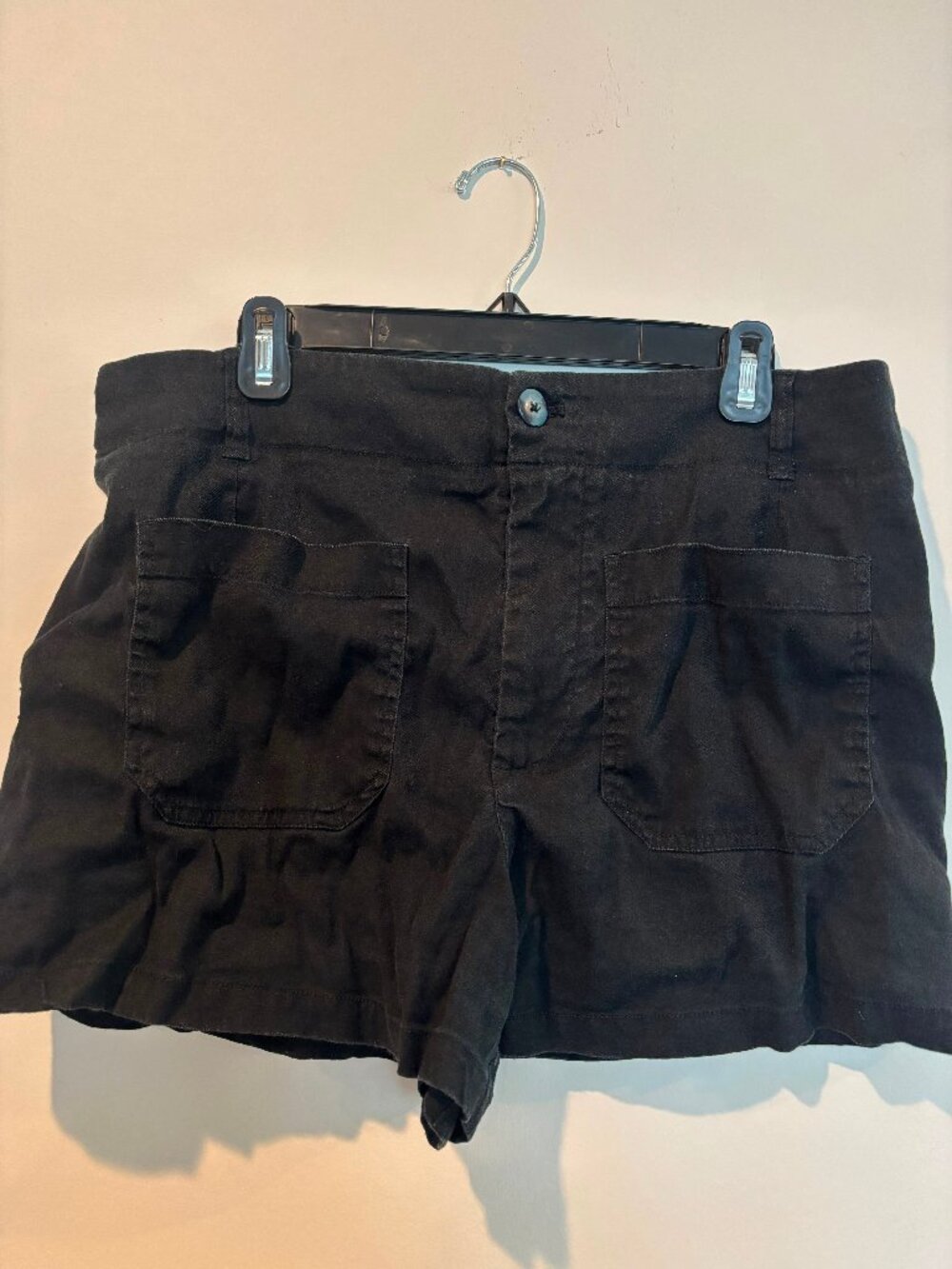 The Ettie Shorts by Maeve: Pitched Linen Edition in Black, Size 33